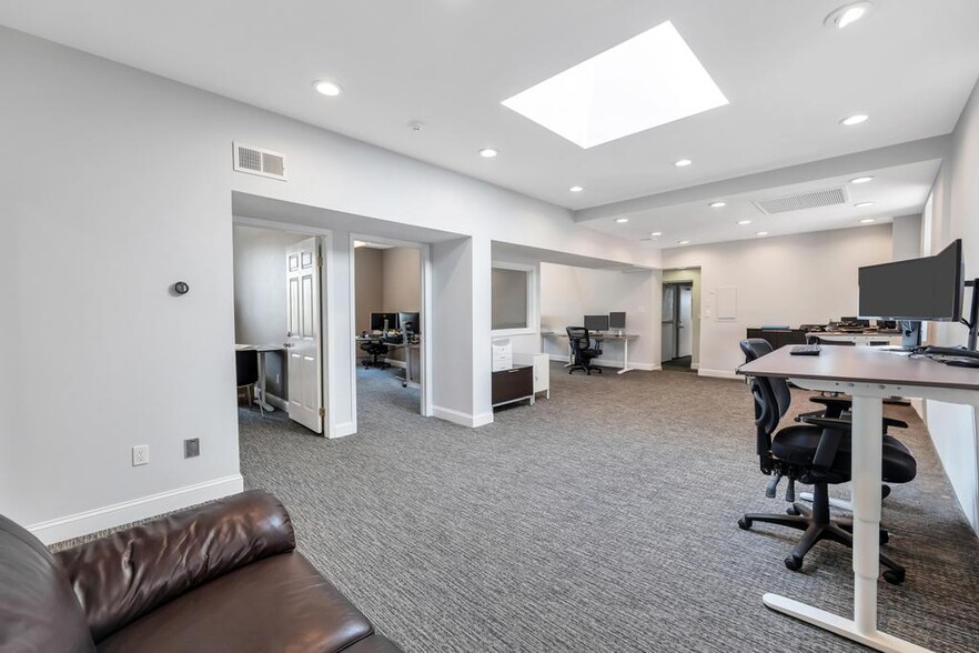 More Photos Of 39 Main St, Northport Office For Lease