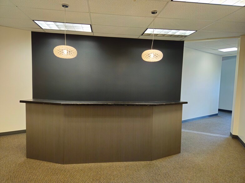 More Photos Of 5605 Riggins Ct, Reno Office For Sale
