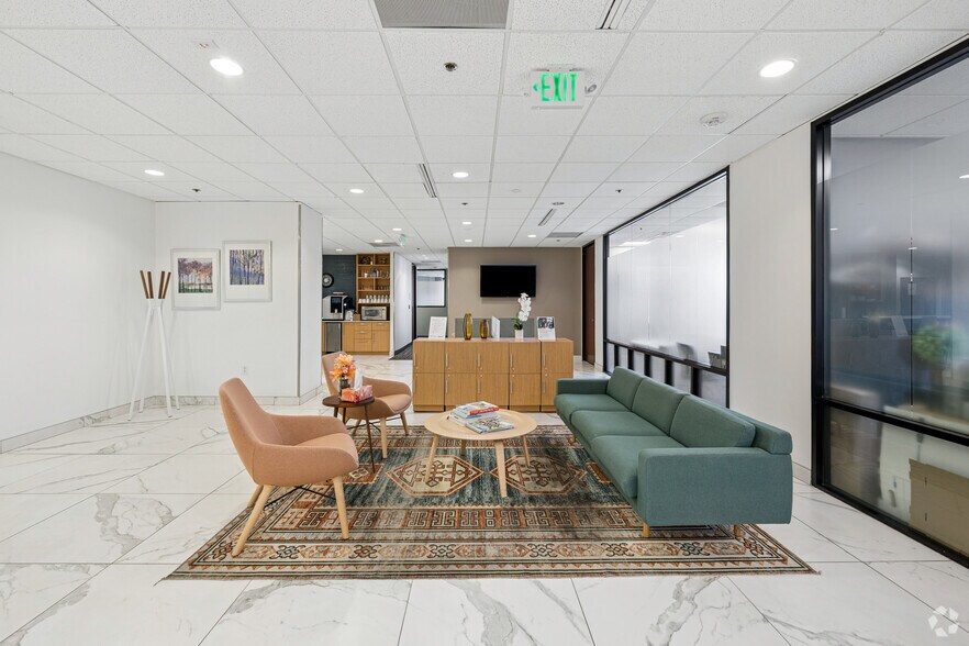 More Photos Of 100 Fillmore St, Denver Coworking Space