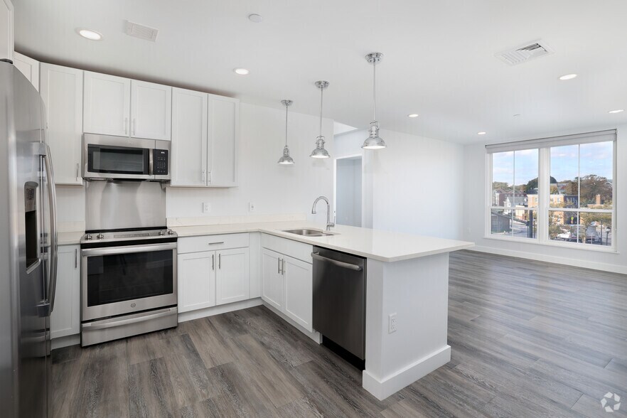 More Photos Of 231 Washington St, Salem Coworking Space