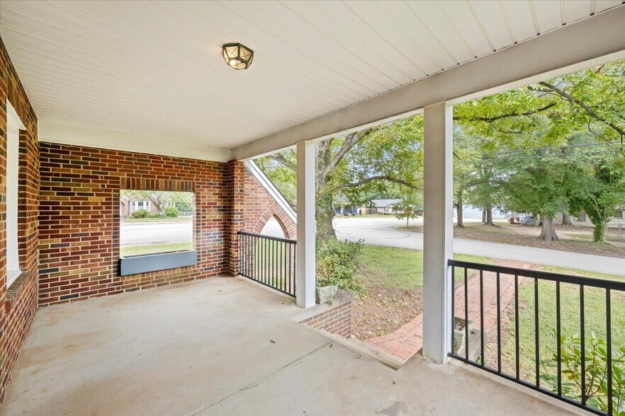 More Photos Of 301 E Main St, Easley Land For Sale