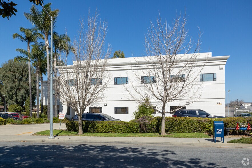 More Photos Of 821 E Chapel St, Santa Maria Medical For Sale