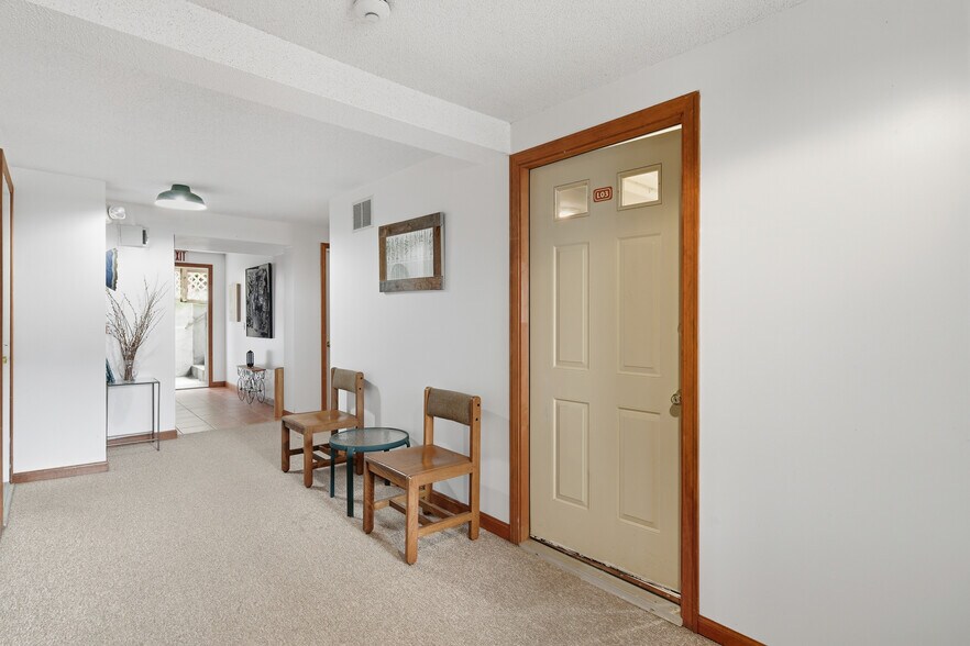 More Photos Of 131 Main St, Hatfield Loft Creative Space For Lease