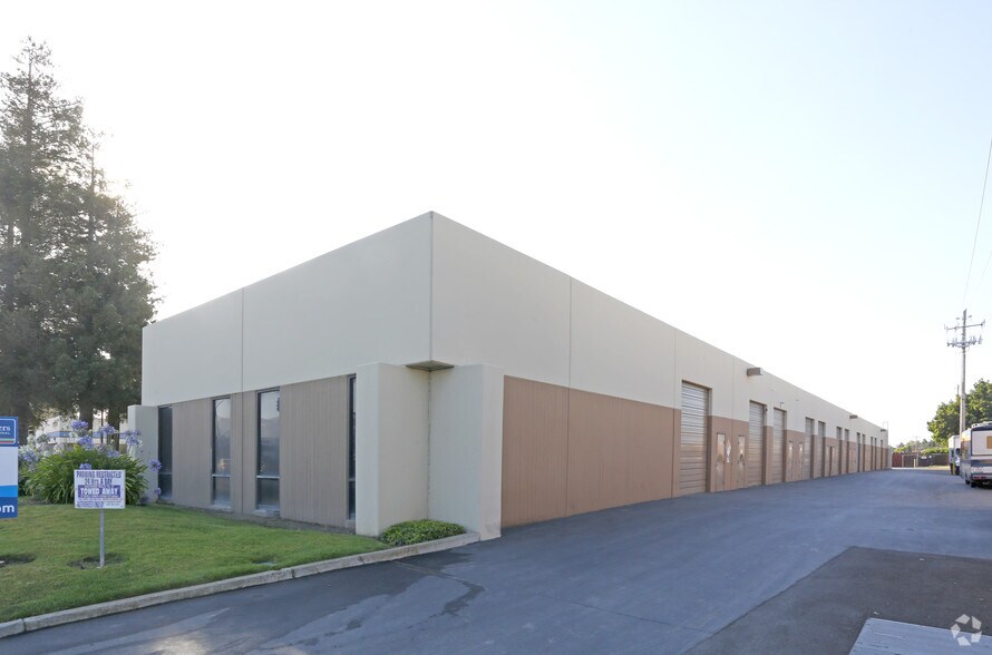 More Photos Of 1001-1047 Pecten Ct, Milpitas Warehouse For Lease