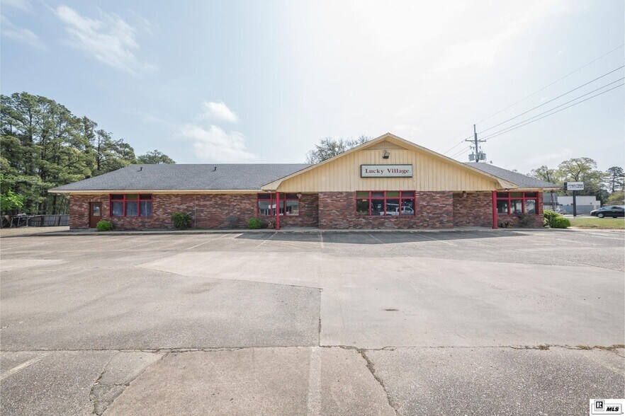 More Photos Of 1801 E Madison Ave, Bastrop Restaurant For Sale