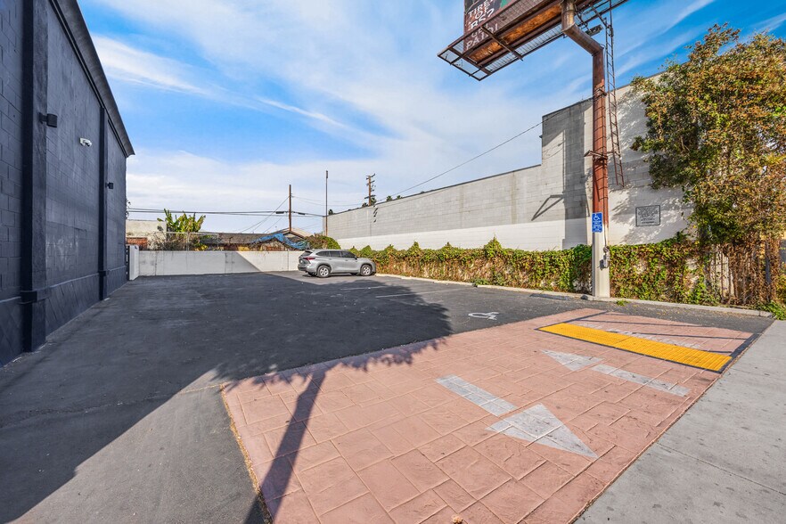 More Photos Of 3613 Gage Ave, Bell Storefront For Lease