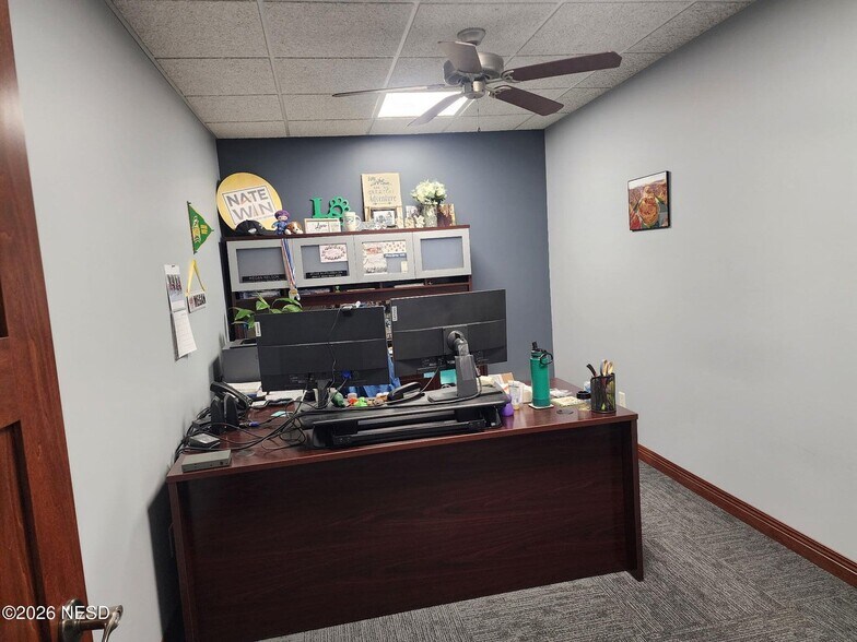 More Photos Of 8 2nd St SE, Watertown Office For Sale