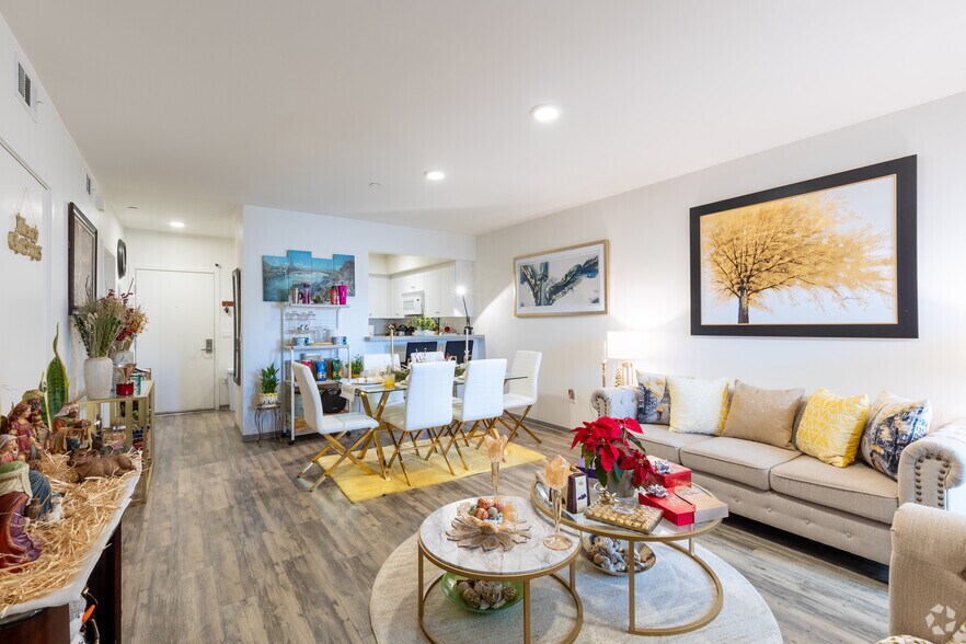 More Photos Of 18528 Chase St, Northridge Apartments For Sale