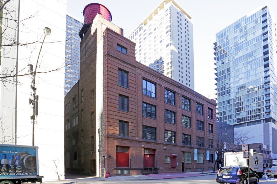 More Photos Of 161 E Grand Ave, Chicago Office For Sale