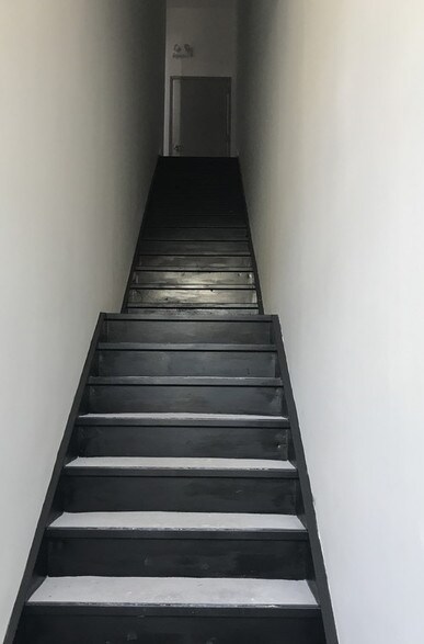 More Photos Of 147 11th St, Brooklyn Office For Lease