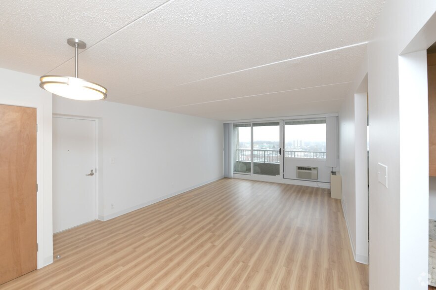 More Photos Of 1371 Beacon St, Brookline Apartments For Lease