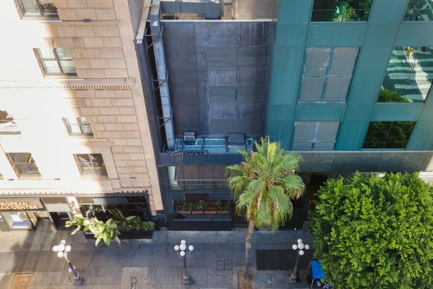 More Photos Of 655 S Hope St, Los Angeles Apartments For Lease