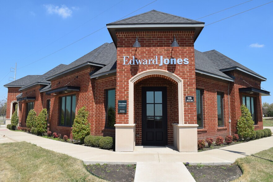 More Photos Of 115 Park Place Blvd, Waxahachie Office For Sale
