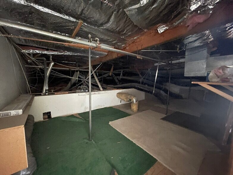 More Photos Of 77570 Springfield Ln, Palm Desert Warehouse For Lease