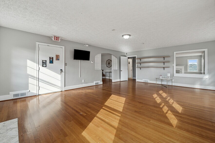 More Photos Of 5615 Cumming Hwy, Canton General Retail For Sale