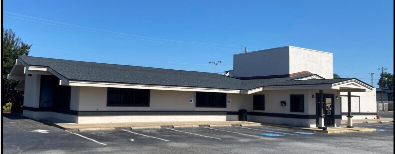 More Photos Of 351 Whitney Rd, Spartanburg Restaurant For Lease