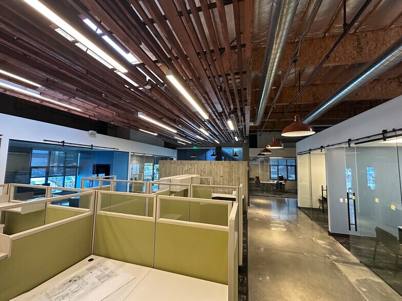 More Photos Of 1835 Aston Ave, Carlsbad Research And Development For Lease