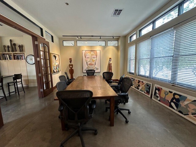 More Photos Of 3699 McKinney Ave, Dallas Freestanding For Lease