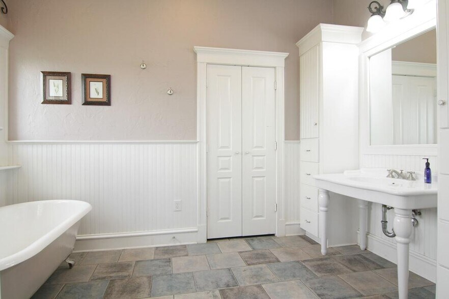 More Photos Of 8920 Fm 359 Rd, Richmond Research And Development For Lease