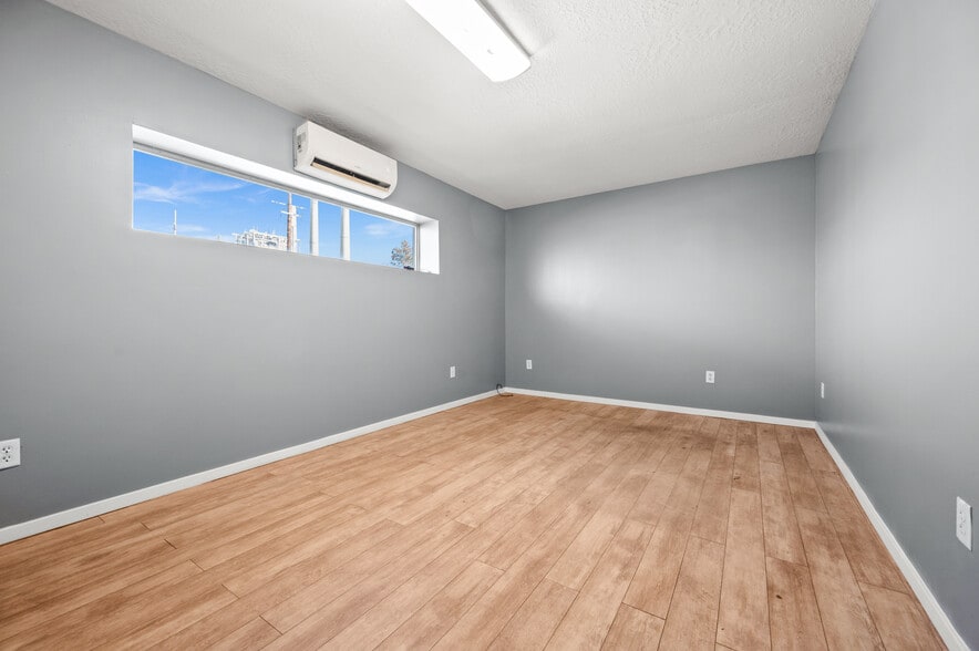 More Photos Of 122 Navajo St, Salt Lake City Manufacturing For Lease
