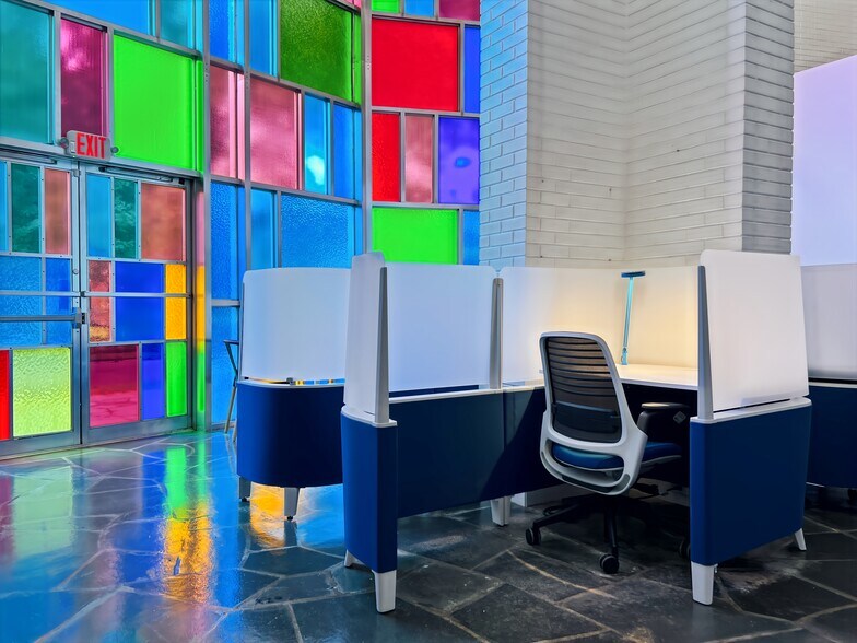 More Photos Of 3117 Whiting Ave, Charlotte Coworking Space