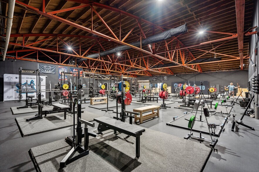 More Photos Of 1108 Princess St, Wilmington Storefront For Sale