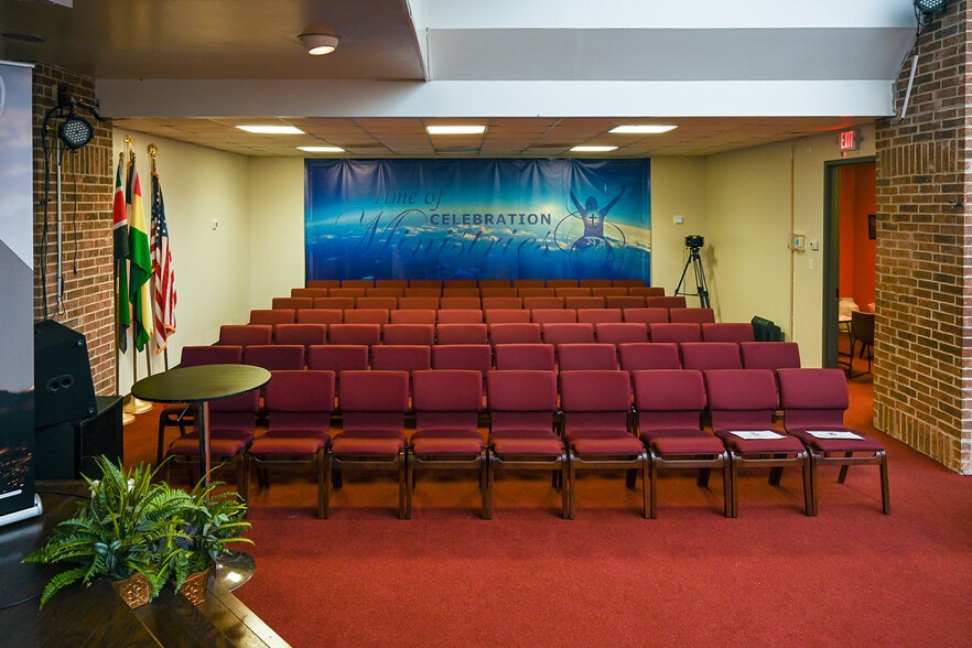 More Photos Of 10355 Mills Rd, Houston Religious Facility For Sale