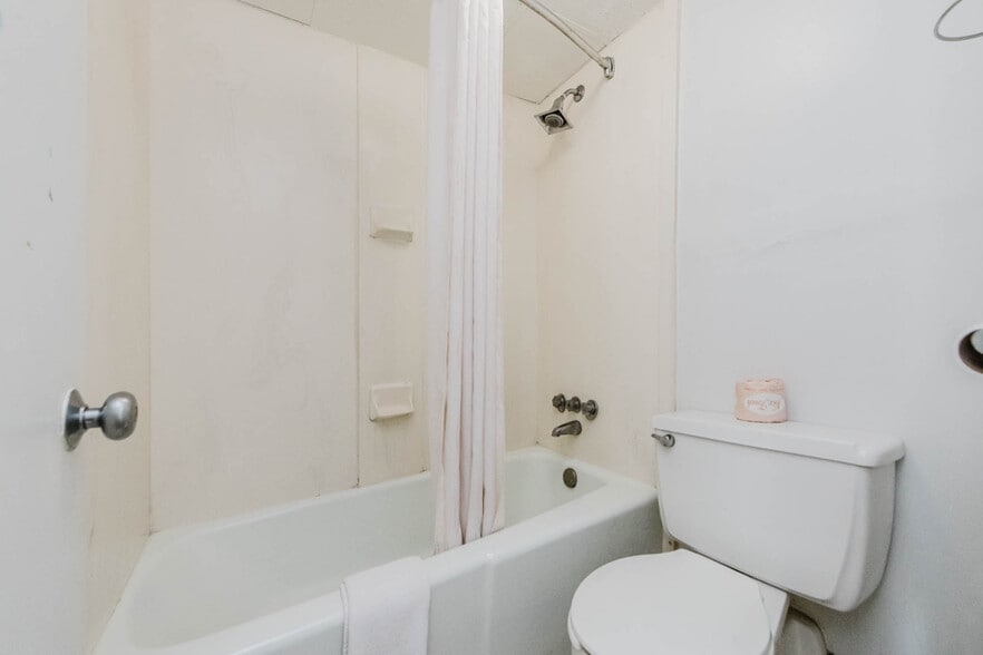 More Photos Of , Perry Hospitality For Sale
