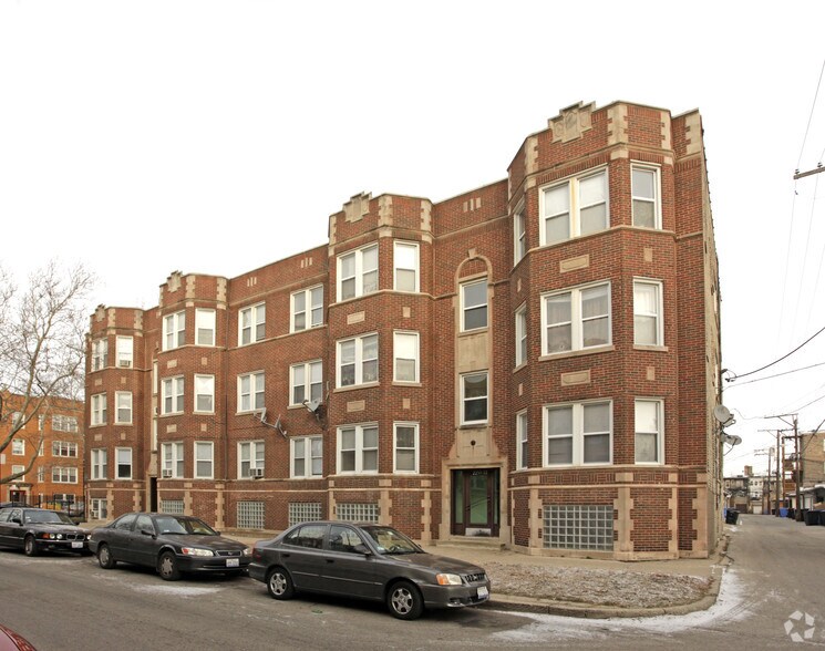 Primary Photo Of 2250-2258 W Rosemont Ave, Chicago Apartments For Sale