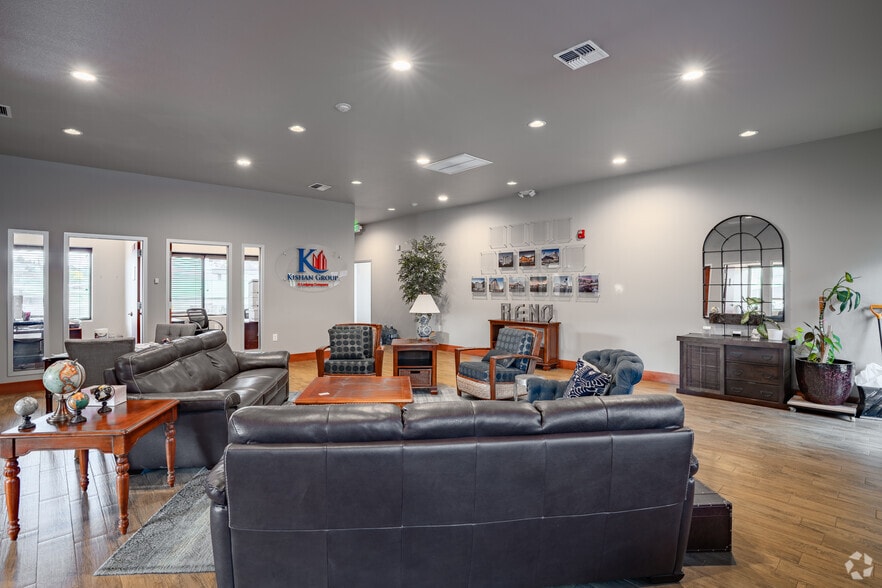 More Photos Of 1975 Selmi Dr, Reno Office For Sale