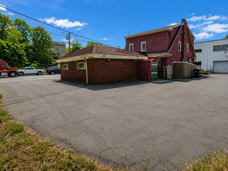More Photos Of 257 Saw Mill River Rd, Elmsford Land For Lease