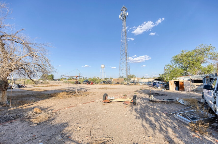 More Photos Of 611 W Main St, Fabens Apartments For Sale