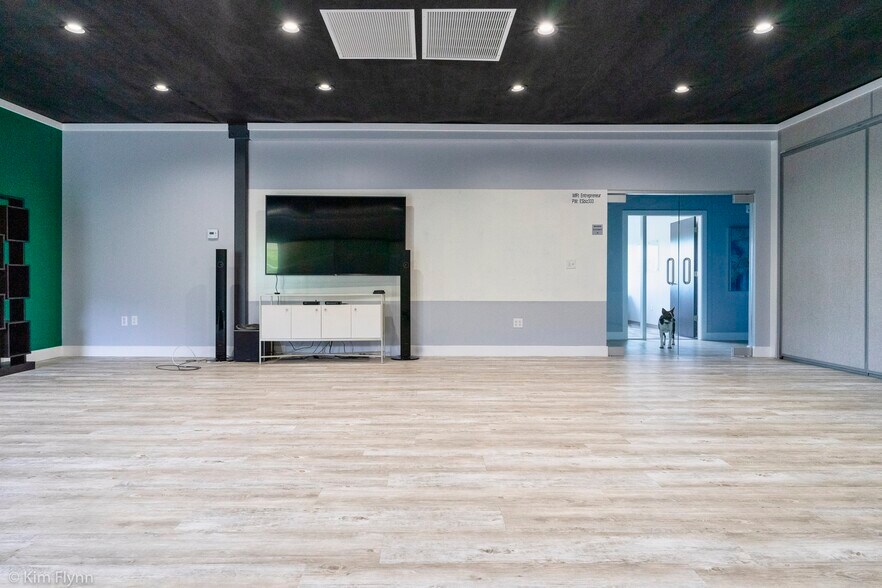 More Photos Of 333 W 2230 N, Provo Office For Sale