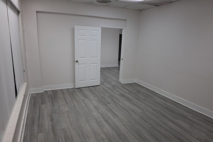 More Photos Of 4634 NW 27th Ave, Miami Freestanding For Lease