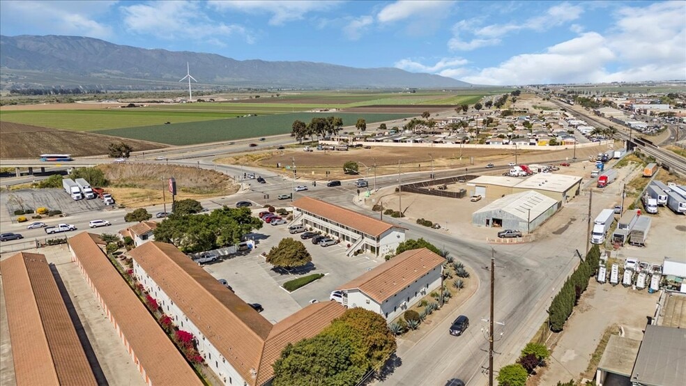 More Photos Of 1013 Front St, Soledad Hotel For Sale