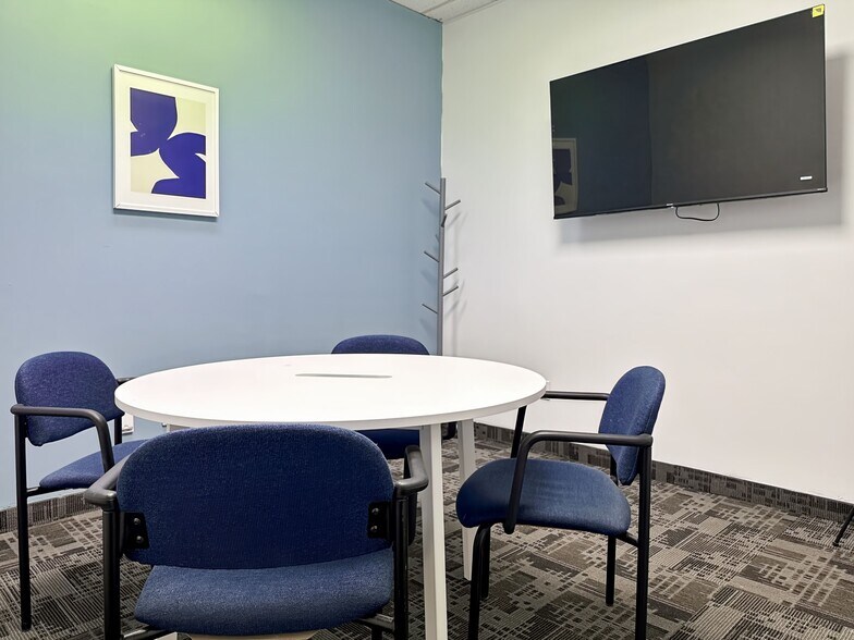 Primary Photo Of 111 Simcoe St N, Oshawa Coworking Space