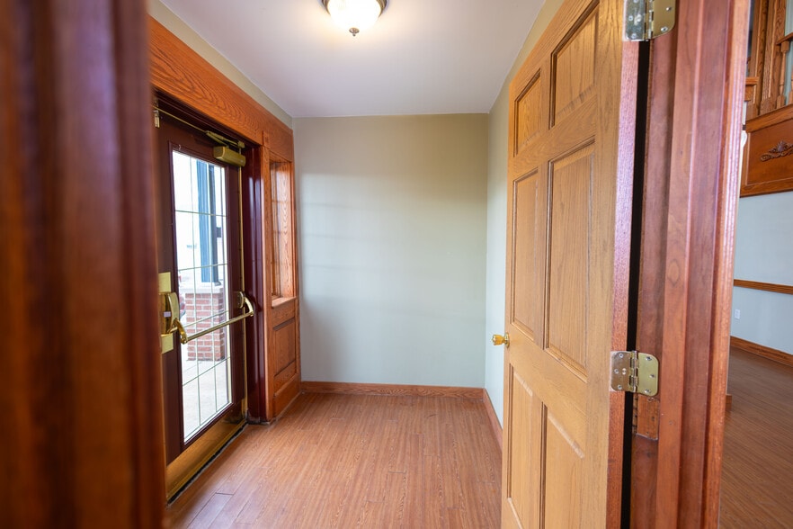 More Photos Of 1009 E 38th St, Erie Storefront Retail Office For Sale