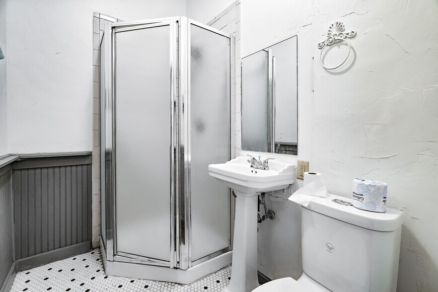 More Photos Of 500 Main St, Fairplay Hotel For Sale