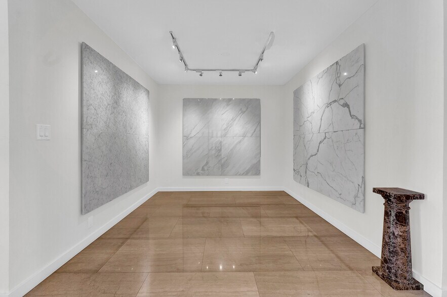 More Photos Of 821 N 21st Ave, Hollywood General Retail For Lease