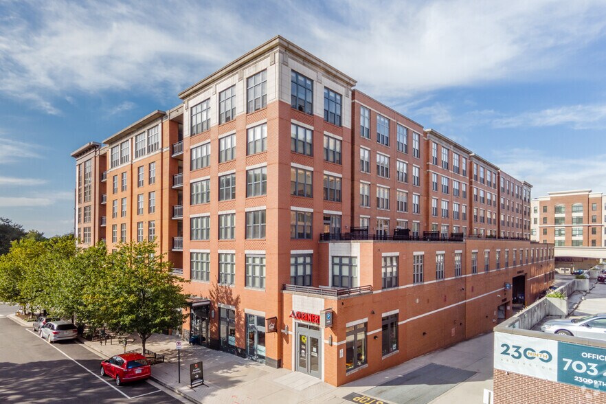 More Photos Of 2301 Columbia Pike, Arlington Apartments For Lease