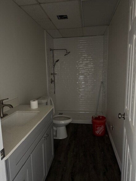 More Photos Of 806 Mason Ave, Daytona Beach General Retail For Sale