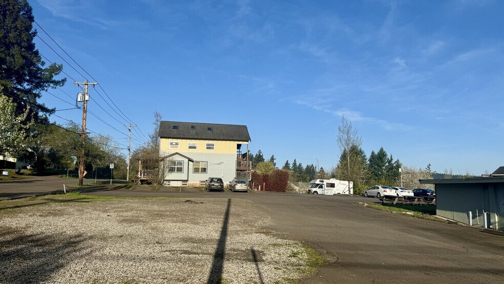 More Photos Of 220 Molalla Ave, Oregon City Restaurant For Sale