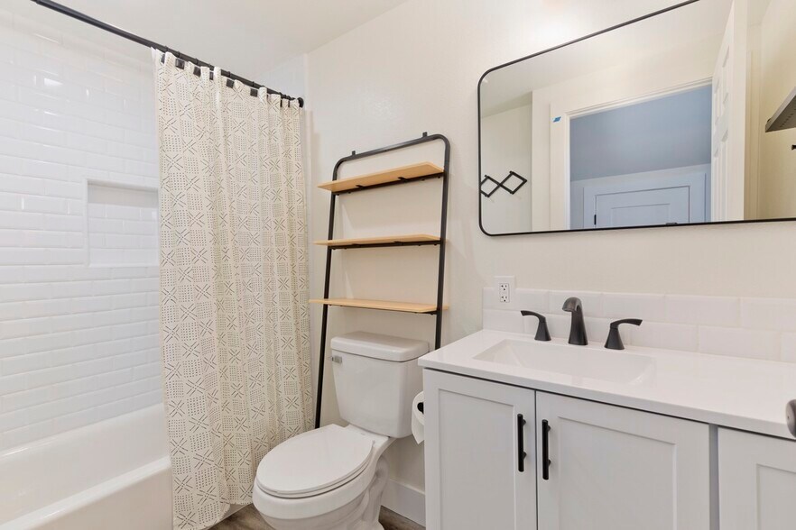 More Photos Of 25 Howard Ave, June Lake Apartments For Sale