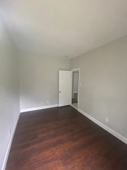 More Photos Of 57 Turner St, Mantua Apartments For Sale