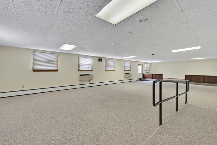 More Photos Of 780 Claremont Ave, Tamaqua Office For Sale