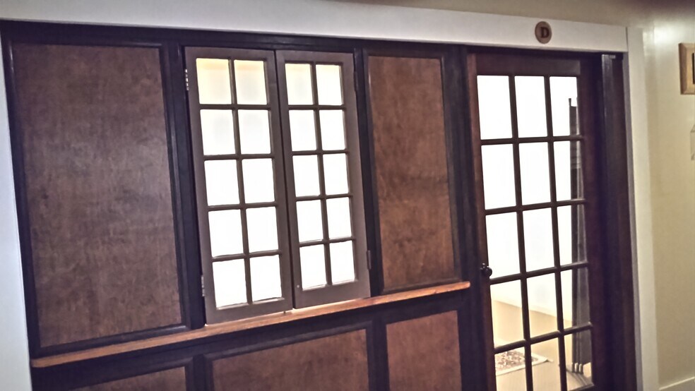 More Photos Of 34 W Main St, Hamlet Office For Lease