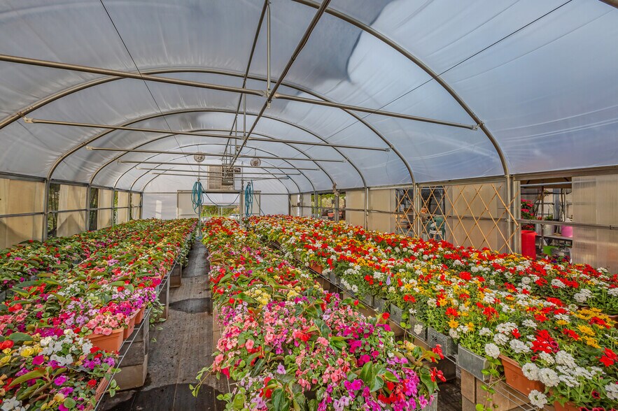 More Photos Of 1164 County Road 113, Carbondale Specialty For Sale