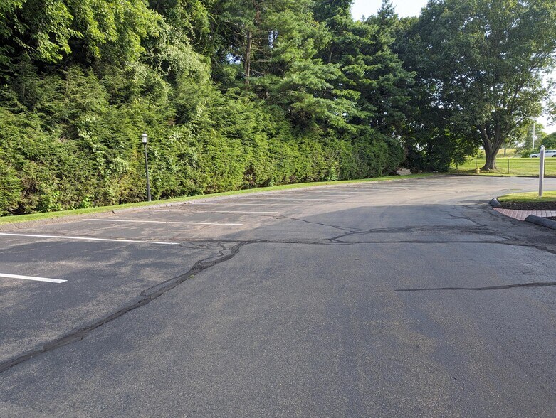 More Photos Of 250 State St, North Haven Office For Sale