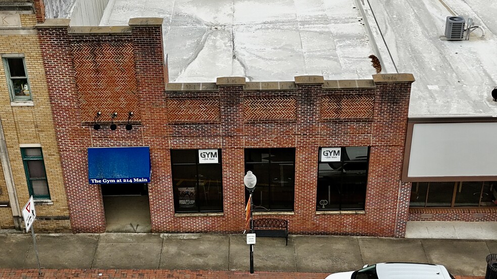 Primary Photo Of 214 Main St, Fort Mill Sports And Entertainment For Lease