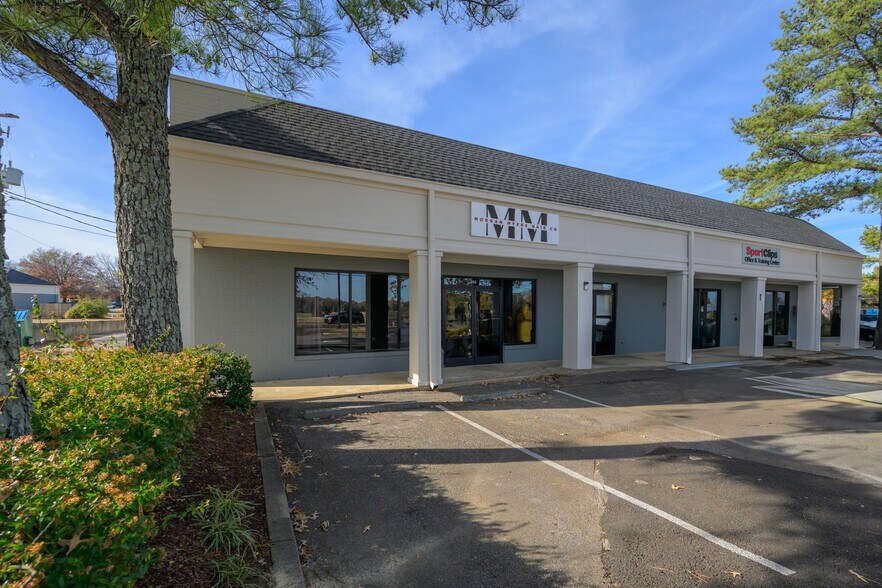 More Photos Of 380-384 N Byhalia Rd, Collierville Medical For Lease